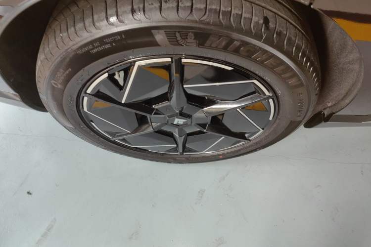 Used  HT 2024 825 Ultra-High Voltage LiDAR Edition