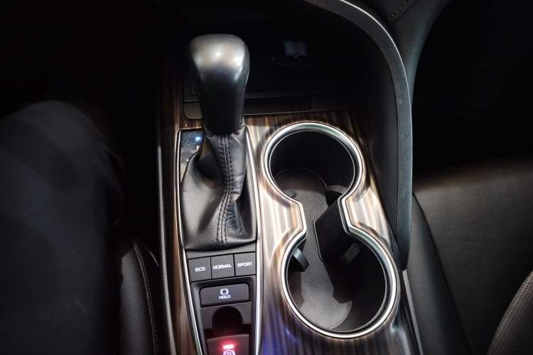 Used Toyota Camry 2018 2.5G Luxury Edition