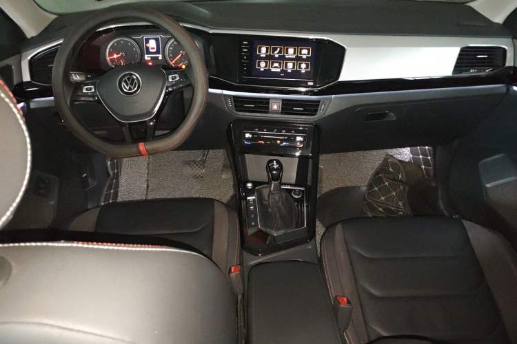 Used Volkswagen Tayron 2021 280TSI Two-Wheel Drive Luxury Smart Connectivity Version