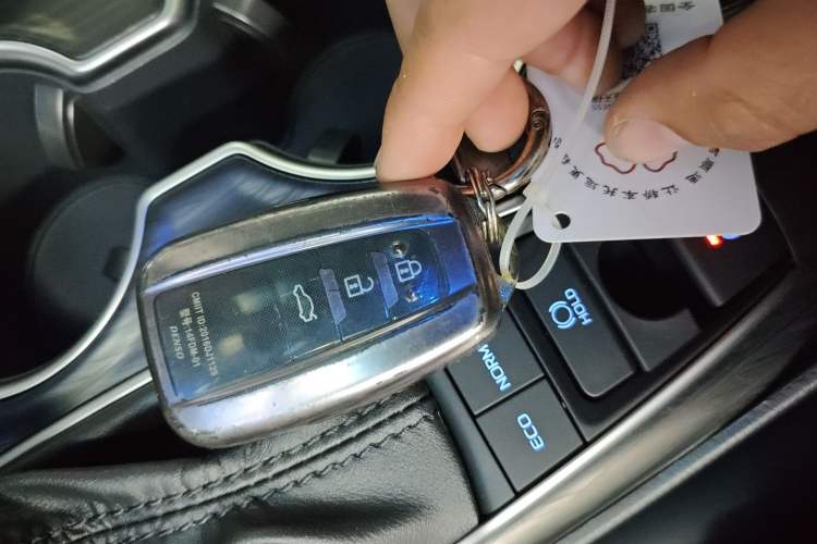 Used Toyota Camry 2023 2.5G Luxury Edition
