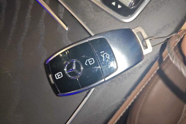 Used Mercedes-Benz E-Class 2018 Restyled E 300 L Sport Luxury Edition
