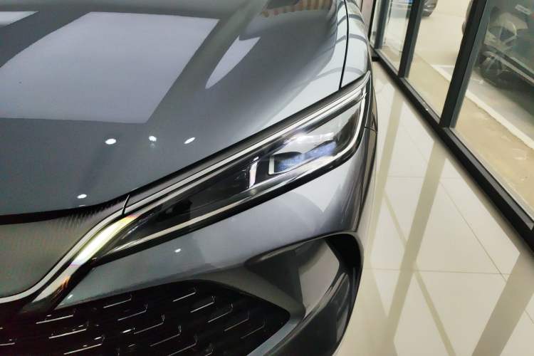 Used BYD Song L DM-i 2025 Intelligent Driving Version 112 km Beyond-Range Type
