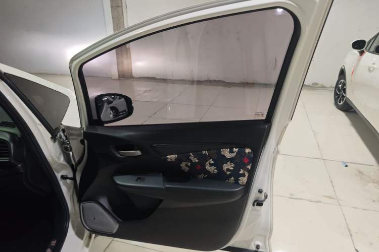 Used Honda Fit 2016 1.5L LXS CVT Comfort Sunroof Version
