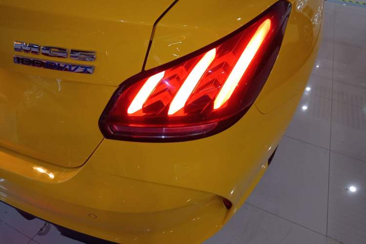 Used MG 5 2021 180 DVVT CVT Youthful Style Edition