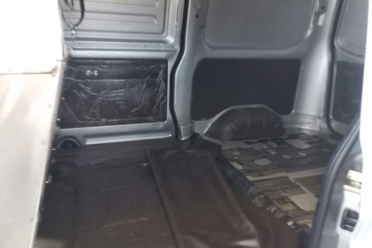 Used Wuling Rongguang S 2021 1.2L Base Model Window-Sealed 2-Seat LSI Car
