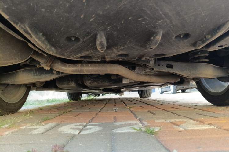 Used Toyota Avalon 2019 Dual-Engine 2.5L XLE Prestige Version China VI Standard
