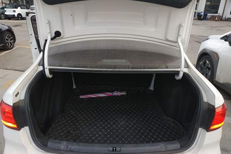 Used Volkswagen Lavida 2019 Lavida Start 1.5L Automatic Trendy Version China VI Standard