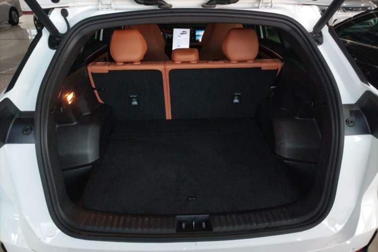 Used  L7 2025 EM-i 115km Exploration+ Edition