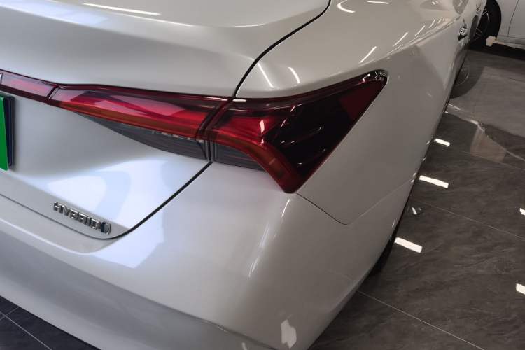 Used Toyota Avalon 2022 Dual-Engine 2.5L Luxury Edition