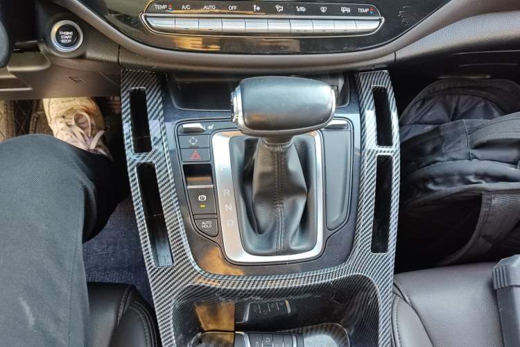 Used GAC Trumpchi M6 2019 270T Automatic Prestige Edition (7-seater) China V Standard
