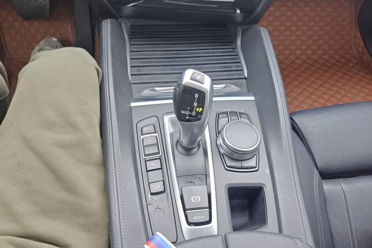 Used BMW X6 2017 xDrive28i
