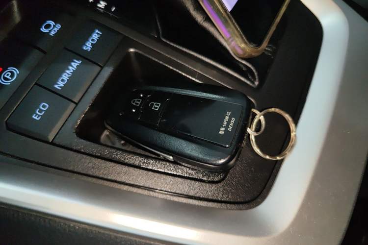 Used Toyota RAV4 2022 2.0L CVT Two-Wheel Drive Fashion Edition
