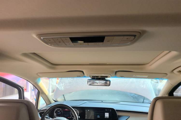 Used Buick GL8 2022 ES Landtrek 653T Luxury Edition
