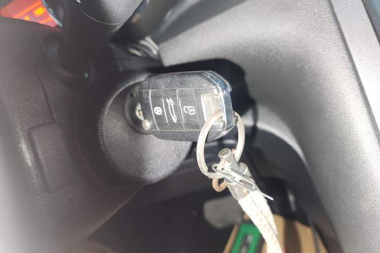 Used Peugeot 3008 2016 1.6THP Automatic Trend Edition
