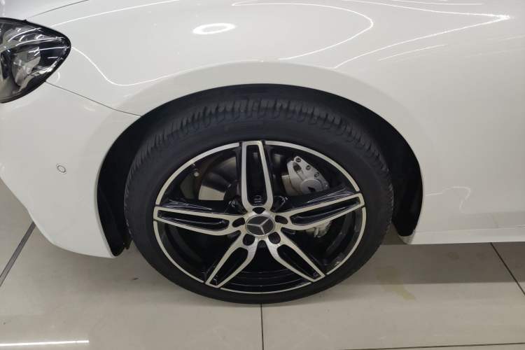 Used Mercedes-Benz E-Class 2017 Facelift E 200 Sport 4MATIC
