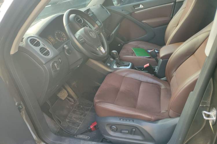 Used Volkswagen Tiguan 2013 2.0 TSI Automatic All-Wheel-Drive Flagship Edition
