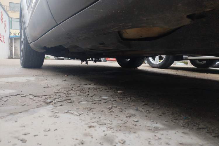 Used  Cherokee 2020 2.0L Two-Wheel Drive Classic Sports Edition
