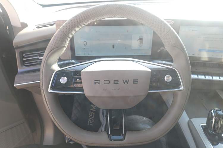Used Roewe RX9 2023 2.0T All-Wheel-Drive Luxury Edition
