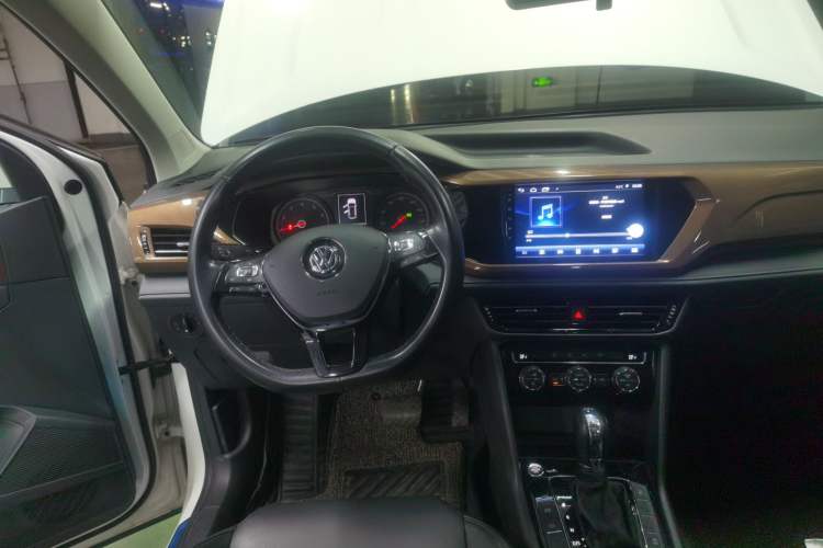 Used Volkswagen Tharu 2020 280TSI Two-Wheel Drive Comfort Edition China VI Standard
