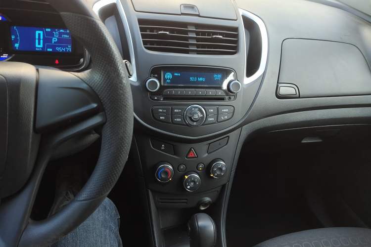 Used Chevrolet Trax 2016 1.4T Automatic Two-Wheel Drive Comfort Version with Sunroof
