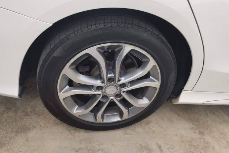 Used Mercedes-Benz C-Class 2015 C 200 L Sport Edition