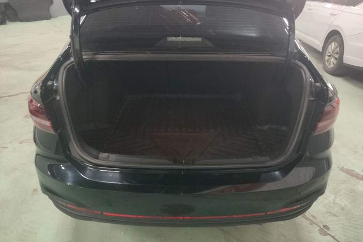 Used Volkswagen Lavida 2023 Revised 1.5L Automatic DeYi Edition
