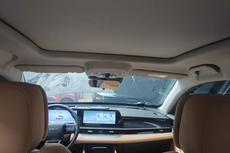 Used Chery Tiggo 8 PRO 2024 Champion Edition 390T Two-Wheel Drive Peak Version 5 Seats
