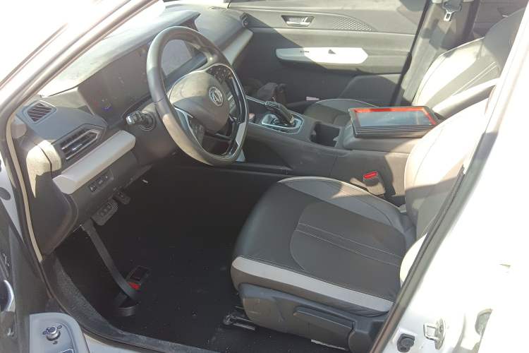 Used Dongfeng Aeolus E70 2023 500 Smart Edition Lithium Iron Phosphate 48.6 kWh 120 kW