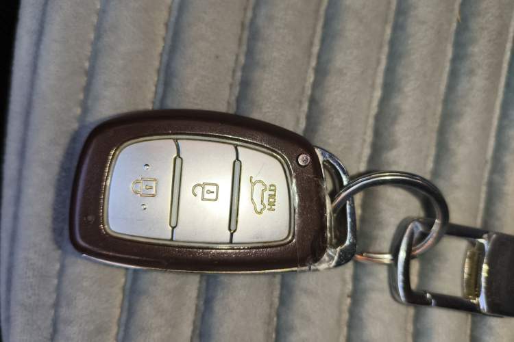 Used Hyundai ix25 2015 1.6L Automatic Two-Wheel Drive Smart GLS Trim
