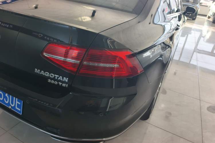 Used Volkswagen Magotan 2018 380TSI DSG Luxury Model
