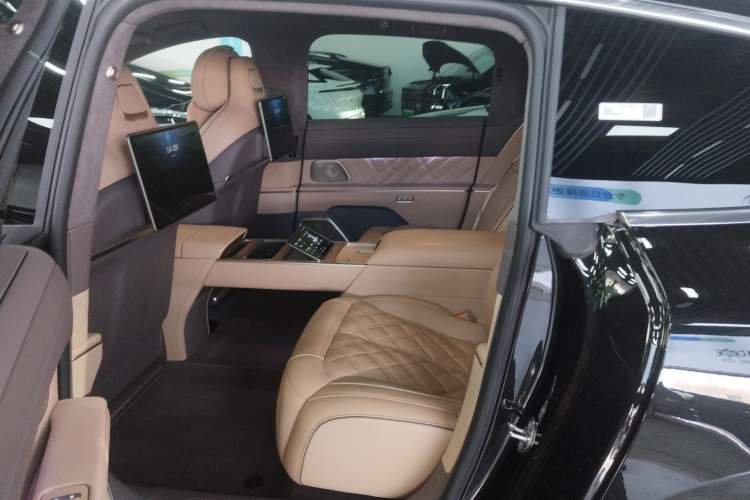 Used Nio ET9 2025 100kWh Signature Edition
