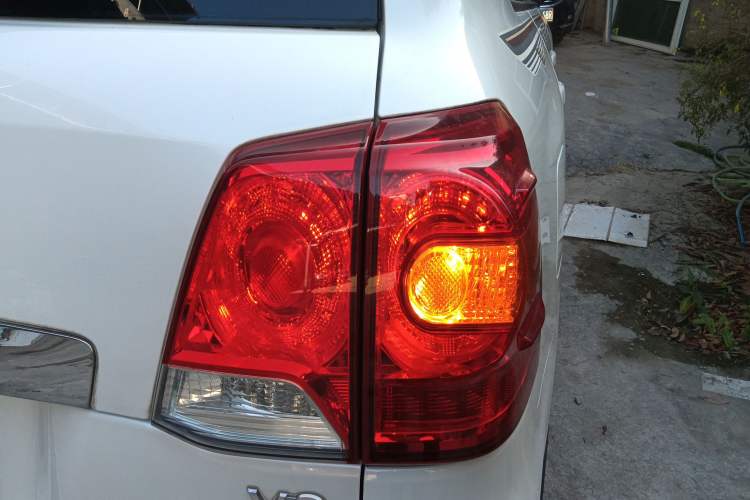 Used Toyota Land Cruiser 2014 4.0L Automatic Parallel Import Version 5 Seats
