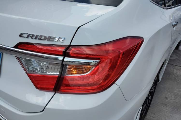 Used Honda Crider 2016 1.8L CVT Luxury Edition
