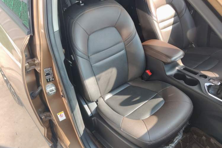 Used GAC Trumpchi GS4 2017 235T Automatic Two-Wheel Drive Luxury Smart Connectivity Version
