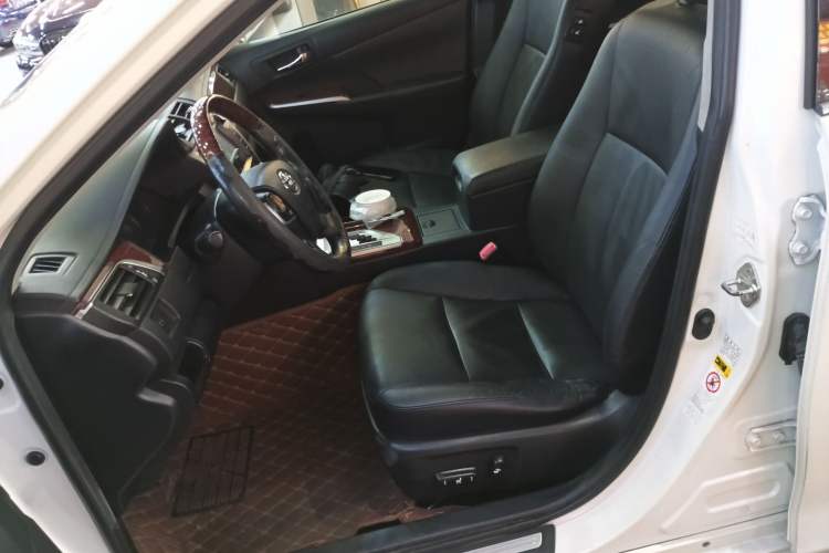 Used Toyota Camry 2013 2.0G Comfort Edition
