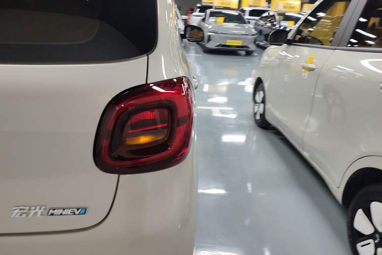 Used Wuling Hongguang MINIEV 2025 Four-Door Version Advanced Edition