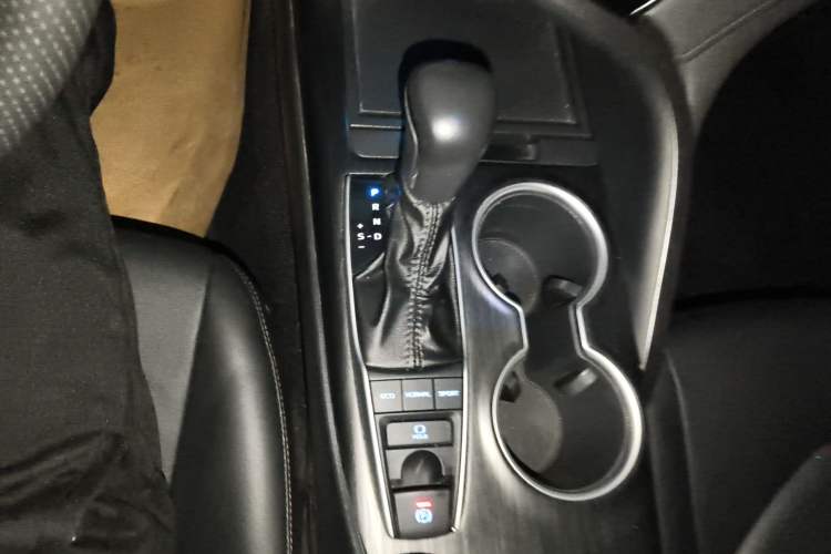 Used Toyota Camry 2023 2.5G Luxury Edition
