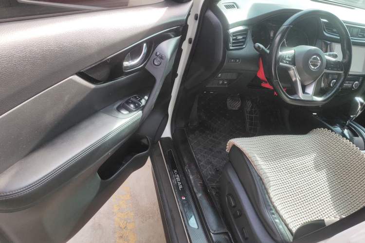 Used Nissan X-Trail 2020 2.0L XL Premium CVT 2WD SmartConnect Luxury Edition
