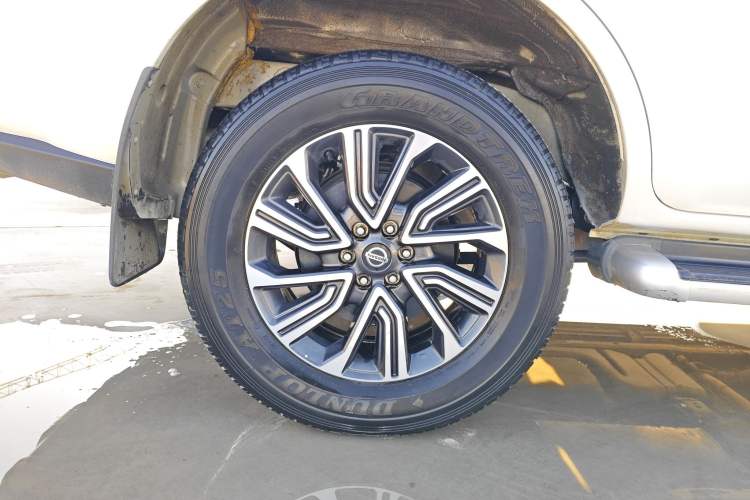 Used Nissan Terra 2020 2.5L XL Upper Automatic Two-Wheel Drive Luxury Edition