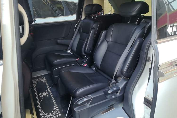 Used Honda Elysion 2016 2.4L Classic Edition
