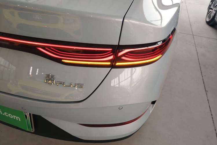 Used BYD Qin PLUS 2025 DM-i Smart Drive 55KM Leading Model