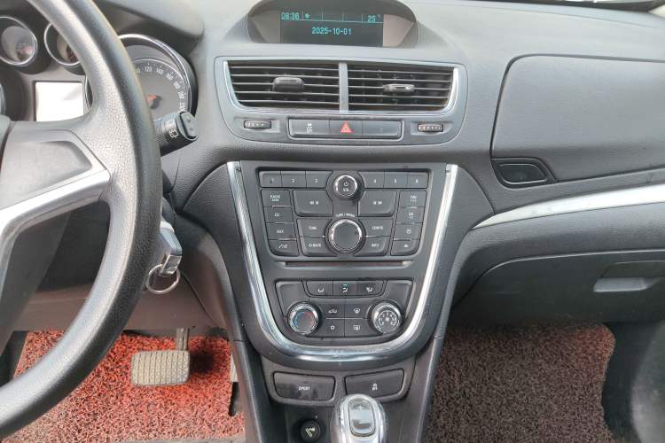 Used Buick Encore 2015 1.4T Automatic Two-Wheel Drive Urban Elite Version
