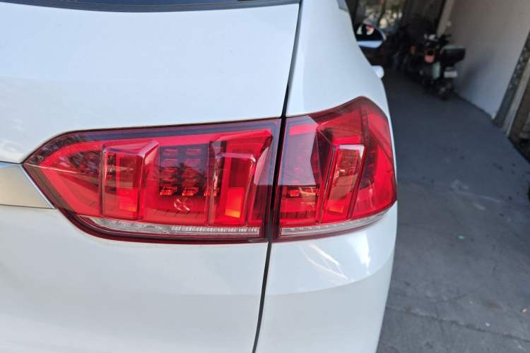 Used Wey VV5 2020 1.5T Two-Wheel Drive Smart Pioneer