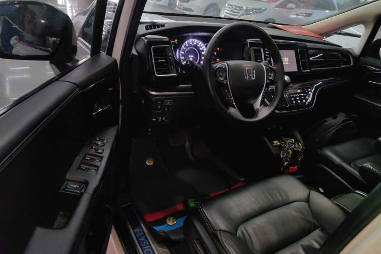 Used Honda Elysion 2019 2.0L Hybrid Luxury Edition