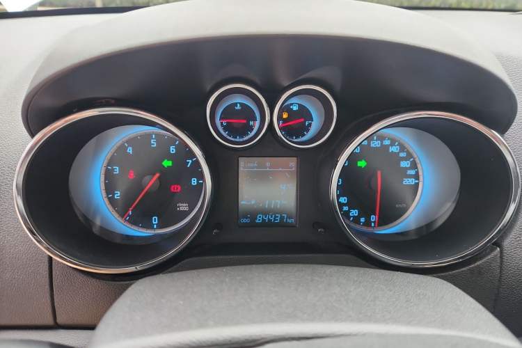 Used Changan CS35 2014 1.6L Manual Luxury Model China IV Standard