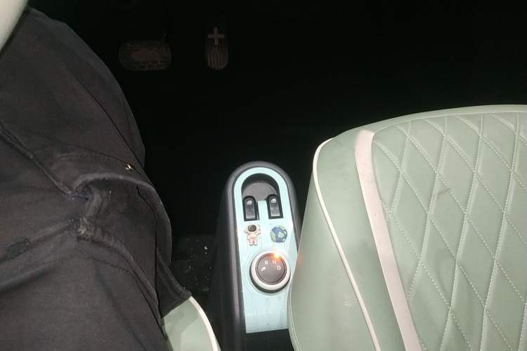 Used Wuling Hongguang MINIEV 2021 Macaron Premium Model – Lithium Iron Phosphate
