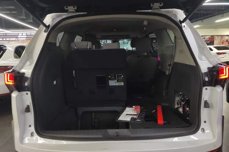 Used Toyota Sienna 2023 2.5L Hybrid Comfort Edition
