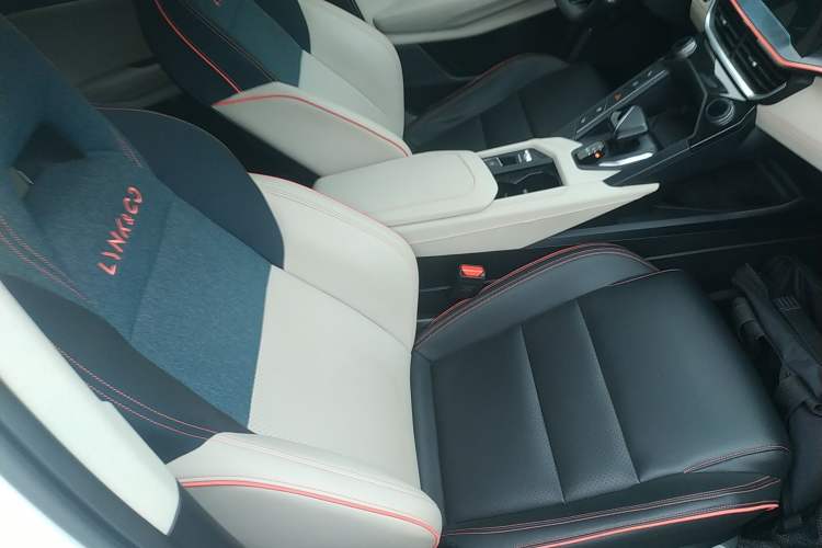 Used Lynk & Co 06 2020 1.5T YAO Halo
