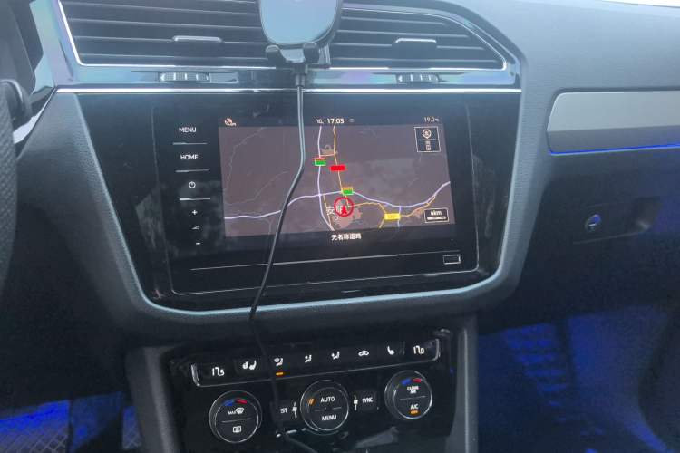 Used Volkswagen Tiguan L 2020 330TSI Automatic Two-Wheel Drive Smart Luxury Edition China VI Standard
