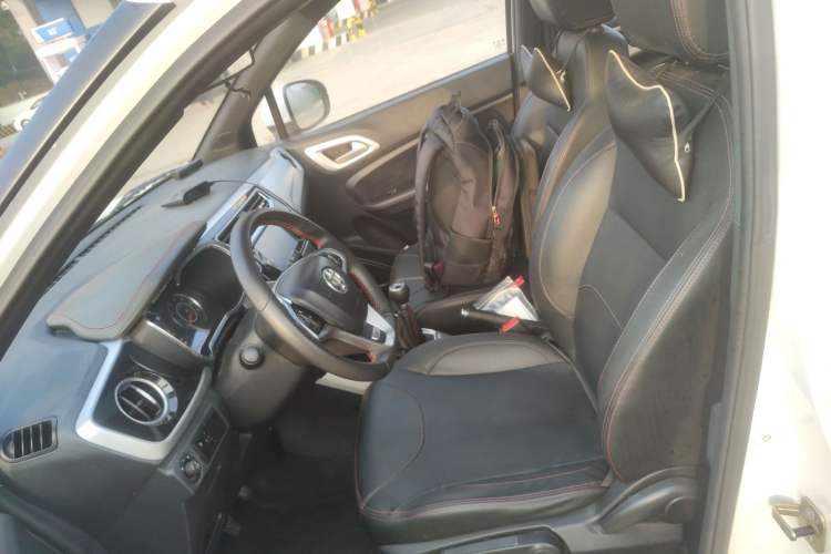 Used Brilliance V3 2015 1.5L Manual Smart Version
